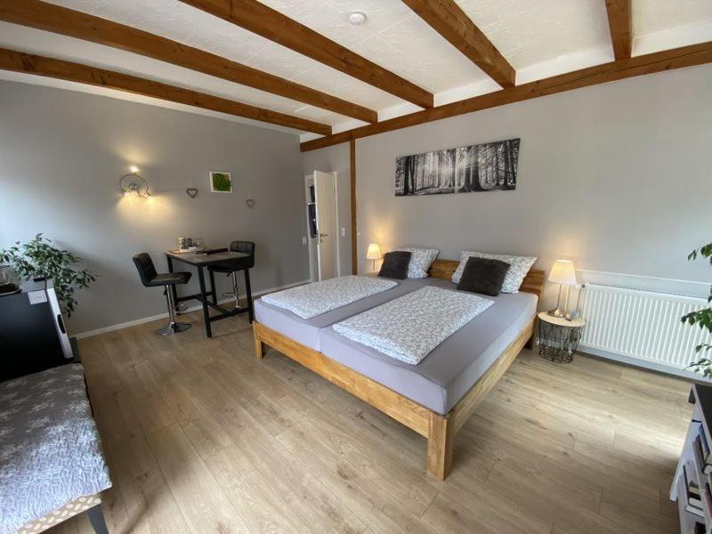 Grosses Doppelzimmer Mit Eigenem Bad Und Kuehlschrank, Frisch Saniert Friedrichskoog Bagian luar foto